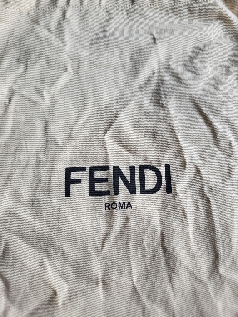 Fendi Roma Cream Drawstring Dust Bag - Picture 2 of 6